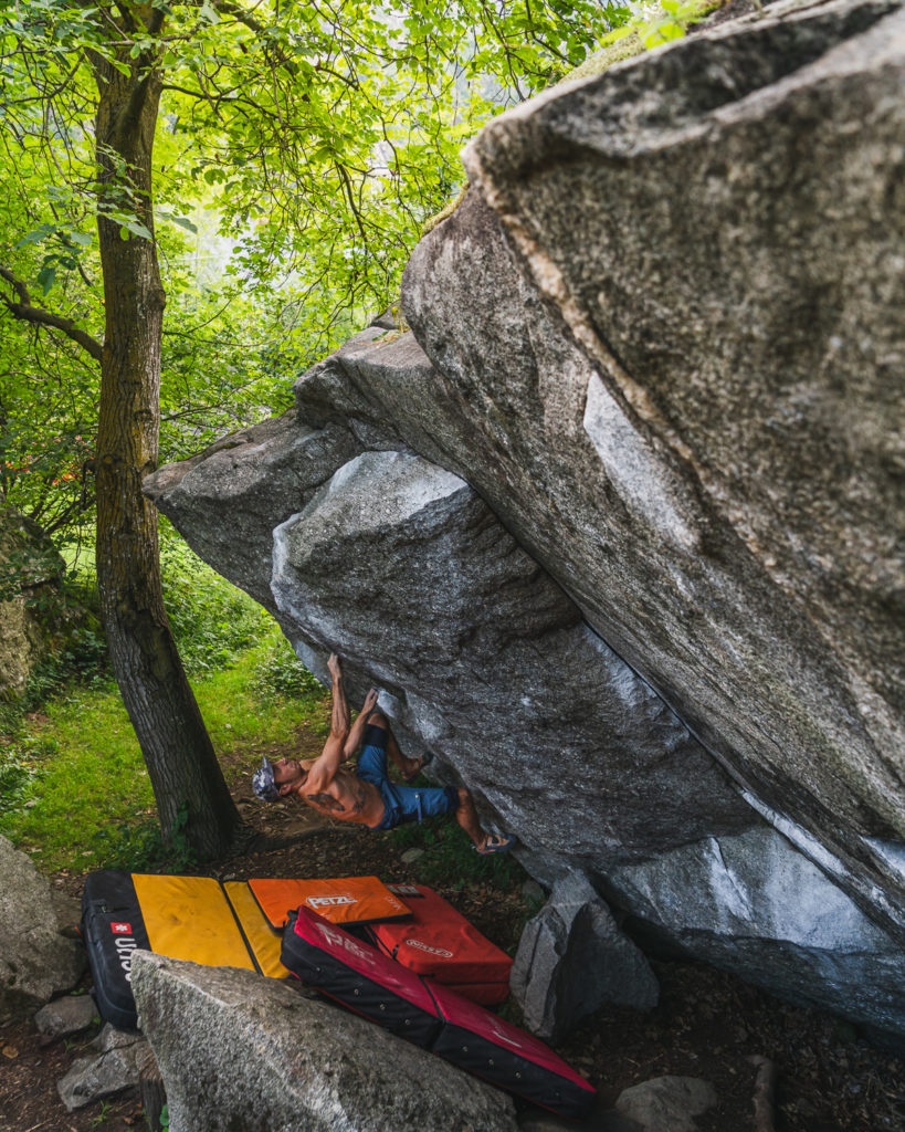 Bouldering Val Masino Michele Franciotta